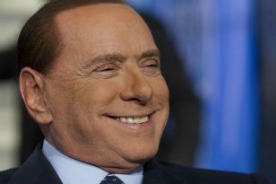 La scuderia Unicorno si offre per far scontare i servizi sociali a Silvio Berlusconi