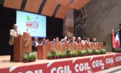Critiche al re del cachemire Cucinelli al congresso della Cgil regionale