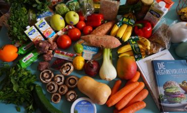 Il Comune di Corciano insieme a "Corciano Mensa" prepara pacchi alimentari per le famiglie in difficoltà