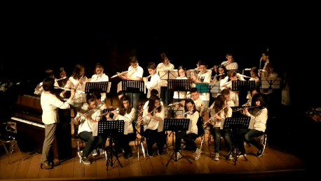 La scuola Bonfigli svela i suoi giovani talenti nel saggio musicale di fine anno