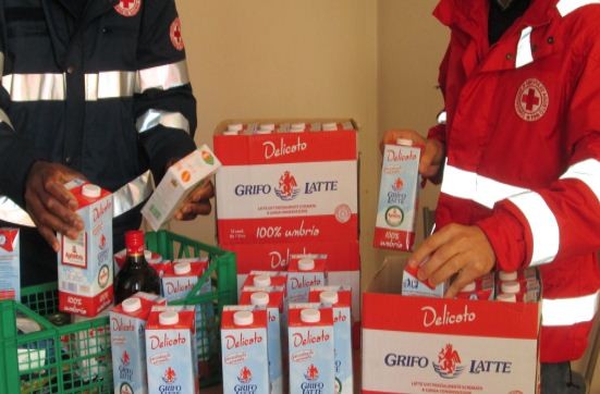 croce rossa grifo latte Croce Rossa e Grifo Latte insieme per la solidarietà, donati 100 litri ai bisognosi