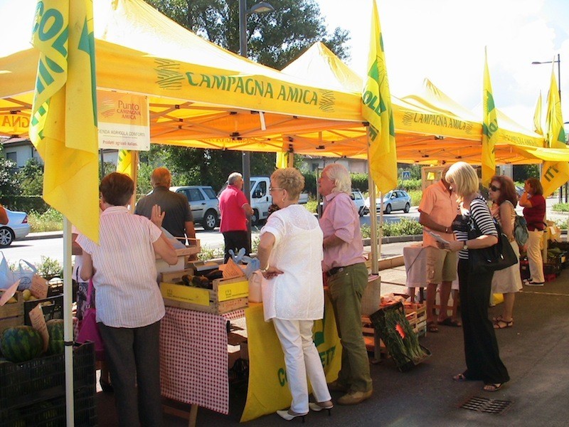 foto_mercato_coldiretti_800_800 Rinviato il debutto del Mercato di Coldiretti a San Mariano