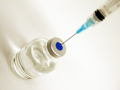 Vaccino antinfluenzale: la Regione paga più di 43 euro a dose e avvia una nuova sperimentazione