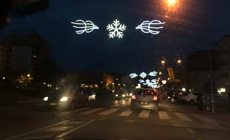A Ellera “Si accendono e brillano le luci di Natale” photo A Ellera “Si accendono e brillano le luci di Natale”