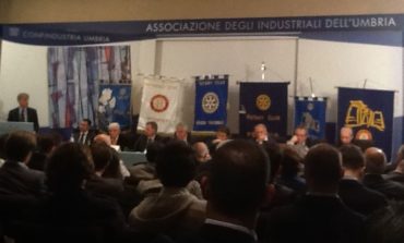 Per Marinelli applausi a scena aperta al convegno dei Rotary “Che credito dare al credito”