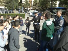 Gli agenti della Municipale salgono in cattedra alla Bonfigli 1