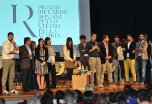 premio riccardo romani Seconda edizione del premio intitolato a Riccardo Romani, la sera concerto della tribute dei Pink Floyd