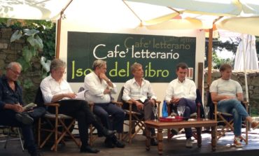 Isola del Libro, il viceministro Morando e Brunello Cucinelli: "Gli imprenditori di successo investono in conoscenza"