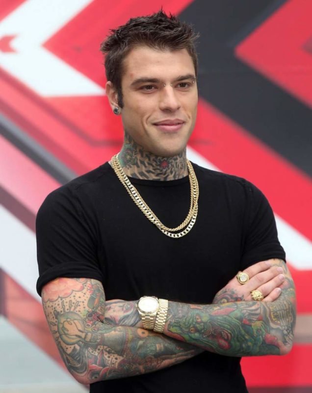 Fedez al Quasar Village per l'uscita del repack di Pop-Hoolista 1