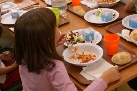 La ristorazione scolastica del Comune di Corciano va al Consorzio abn a&b network sociale