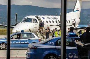 Clandestino pericoloso rimpatriato dalla Polizia: risiedeva ad Ellera 