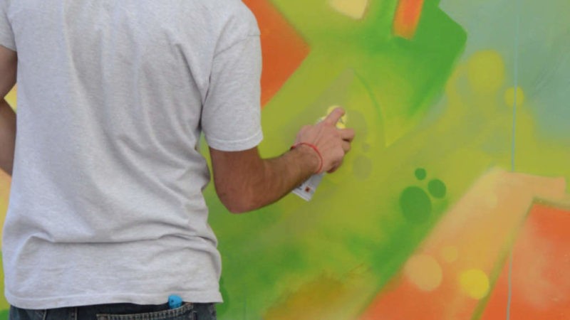 Al Quasar Village esplode Boom! Tags & Comics: artisti all'opera fra la gente 1