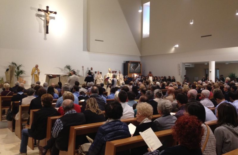 Chiesa, celebrato il rito della consacrazione-dedicazione della parrocchia Santa Maria della Speranza 1