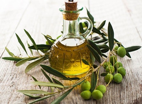 Scandalo olio extravergine falso, Alimentaristi Fida: “Massima tutela ai consumatori, ma niente allarmismo” 