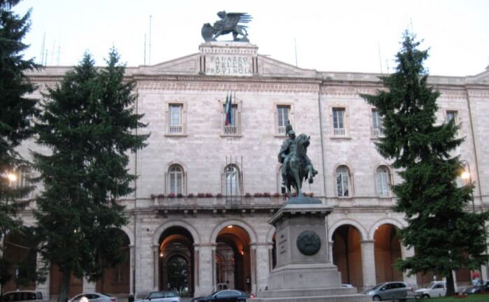 prefettura provincia photo Prefettura: lunedì a Perugia si insedia Raffaele Cannizzaro
