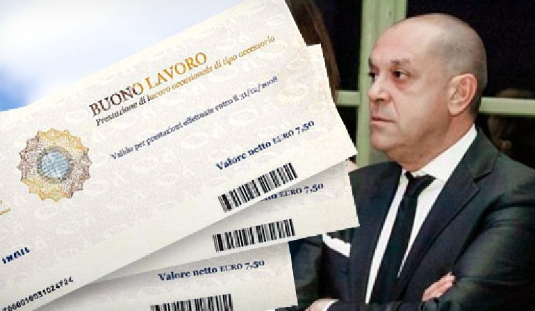 Voucher a Palazzo: la maggioranza si incarta sull’opportunità del Comune di usarli