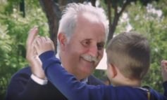 Festa dei nonni: in Italia l'età in cui arrivano i primi nipoti è calata a 54 anni