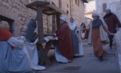 Insieme d'improvviso: al presepe di Corciano va in scena un flash-mob suggestivo