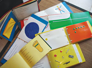 Laboratorio di libri tattili illustrati alla biblioteca Rodari