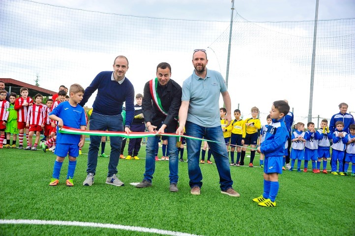 Ellera Calcio: inaugurato il nuovo campo, al via il 3° Torneo Giovanile 