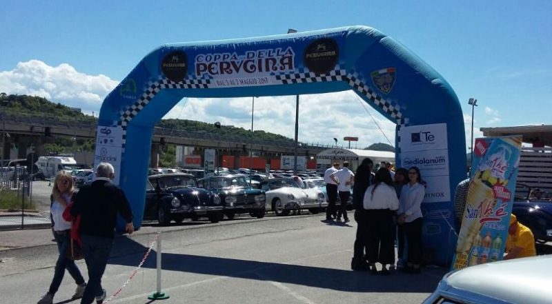 Al via la Coppa della Perugina, la partenza a Corciano con Betti e Romizi 1