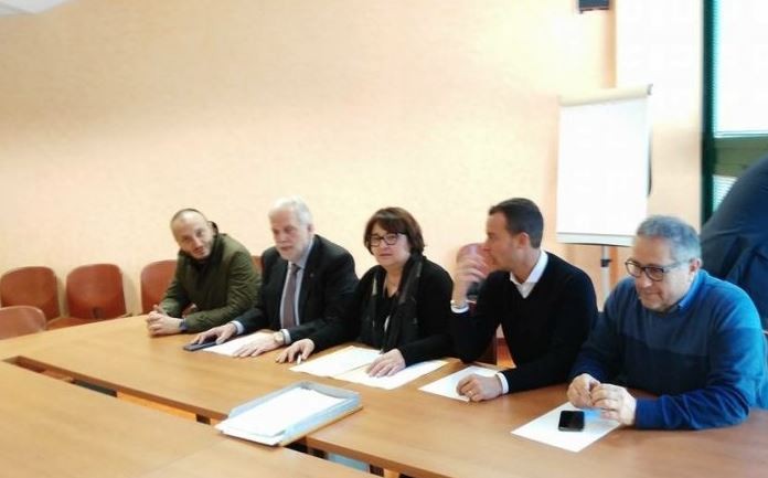 Rifiuti: l’assessore regionale Cecchini incontra il consiglio direttivo Auri