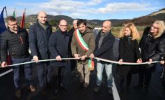 Decathlon apre in primavera: inaugurata la viabilità di confine
