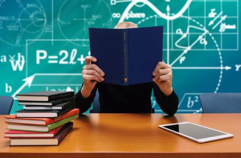 Insegnanti con diploma magistrale a rischio licenziamento, anche l’Umbria si mobilita