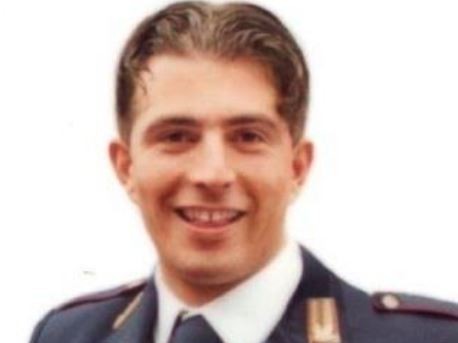 17 anni fa l’omicidio dell’agente di polizia Luca Benincasa, a San Mariano c’è una via in suo onore