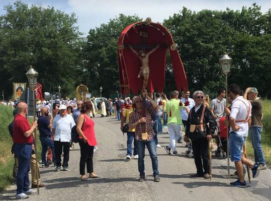 Festa Grossa a Migiana: in migliaia a celebrare il Santissimo Crocifisso