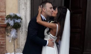 Lorenzo e Clelia hanno detto "sì": i novelli sposi pronti a volare negli Stati Uniti