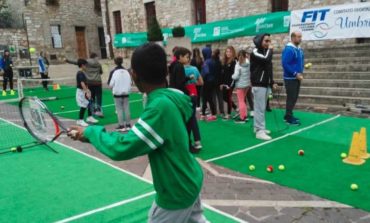 Tennis in piazza, protagonisti tanti alunni di Corciano. Tutte le foto