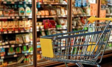 Niente panico: alimenti sempre in vendita, negozi aperti