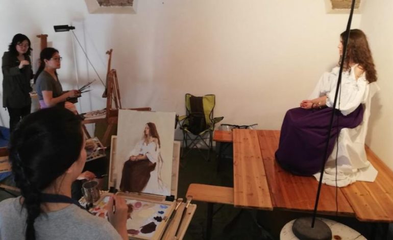 Dagli USA a Corciano per perfezionarsi: undici artisti seguono i corsi di due maestri ritrattisti