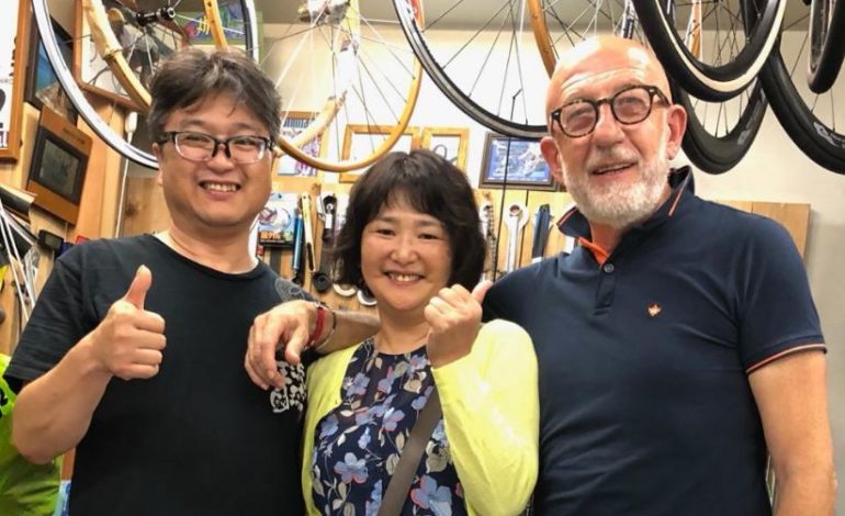 Il consigliere Franco Testi in Giappone riabbraccia la “corcianese” Chiharu (e progetta un ciclotour)