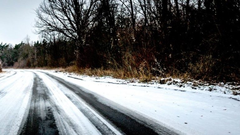 Catene o pneumatici invernali: dal 15 novembre scatta l’obbligo su strade statali e raccordi autostradali