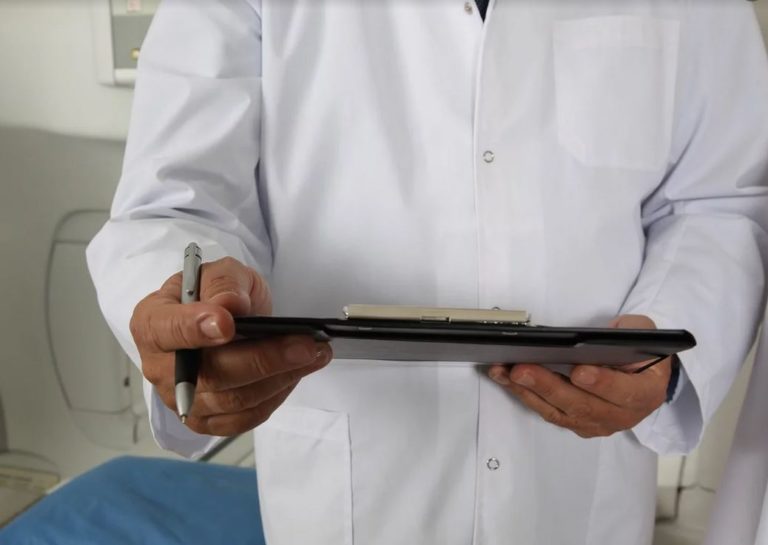 In Umbria i casi salgono a 62 e l’Azienda Ospedaliera di Perugia chiede ai medici in quiescenza di tornare in servizio