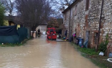 Pioggia, malfunzionamento dell'invaso: il torrente Caina rompe gli argini