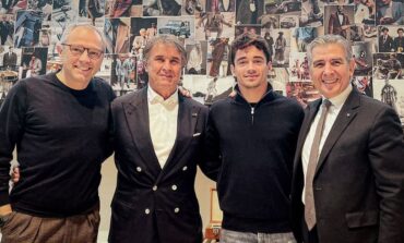 Il pilota della Ferrari Leclerc in visita da Brunello Cucinelli a Solomeo