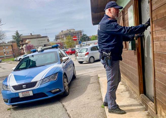 Denunciato per sequestro di persona: aveva chiuso in casa l’amica dopo il rifiuto delle avance